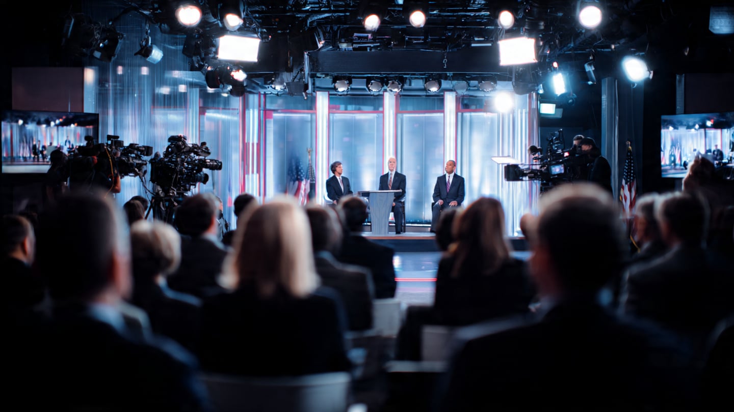 Trump Q&A Remark Sparks Backlash and Online Debate